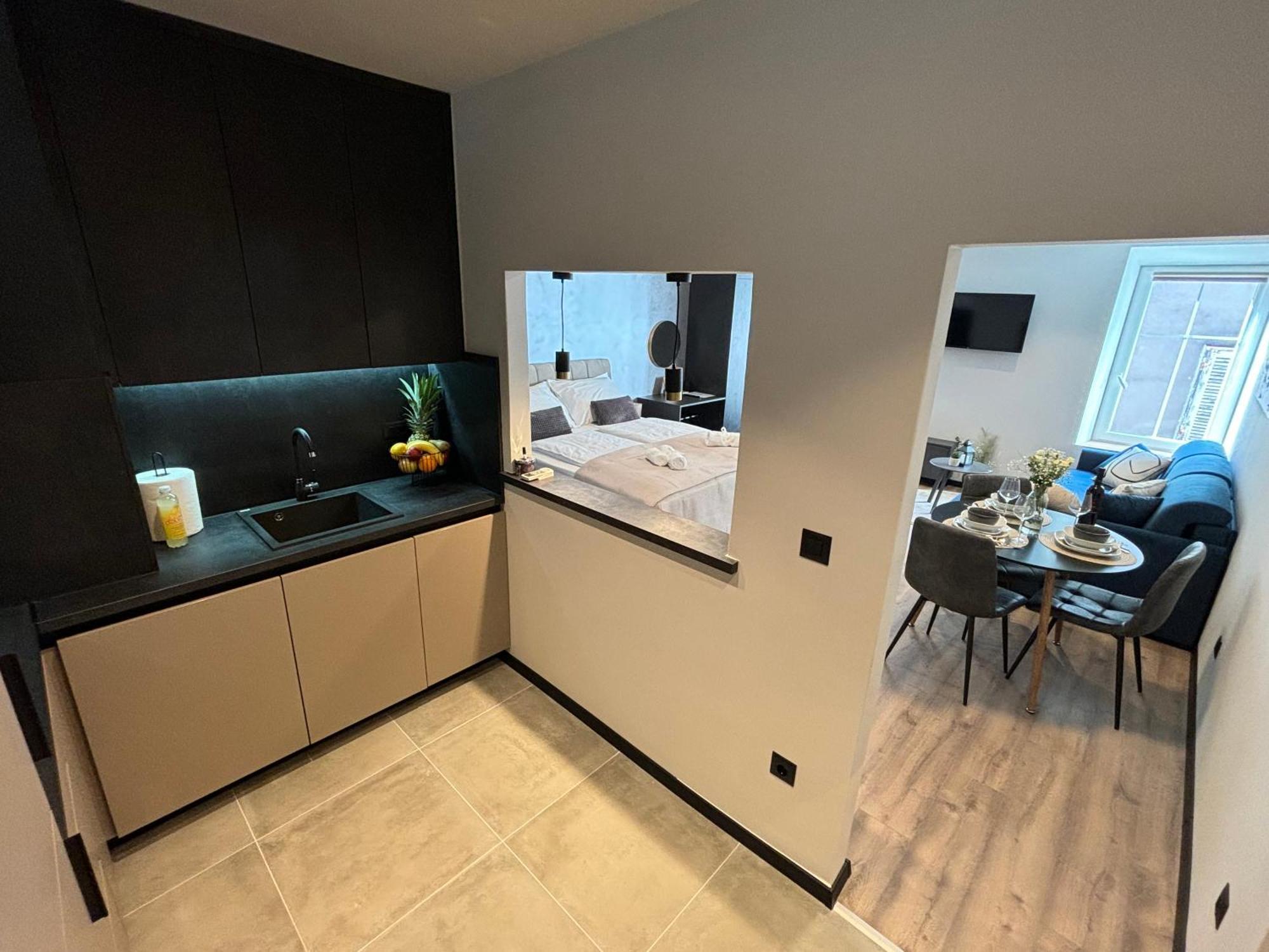 Studio Apartman Versi Old Town Zadar Buitenkant foto